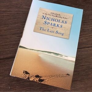 The Last Song by: Nicholas Sparks hardback book
